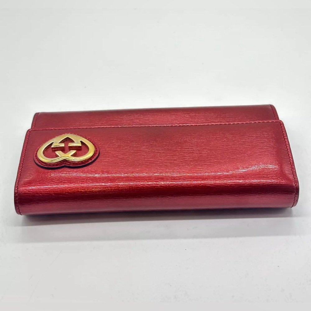 Gucci Lovely Heart Long Patent Wallet - Full Inclusion-Very Good Used Condition - Picture 7 of 14